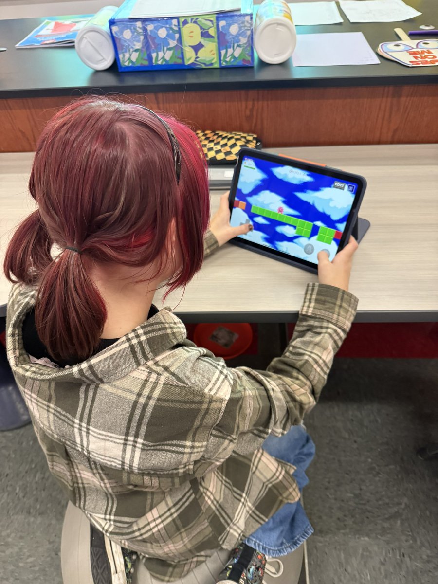 kmdunlap's tweet image. A few more video games being designed. 😊 @bloxels #fairviewadvantage #create #solveproblems #innovate #bloxels @FPSchools