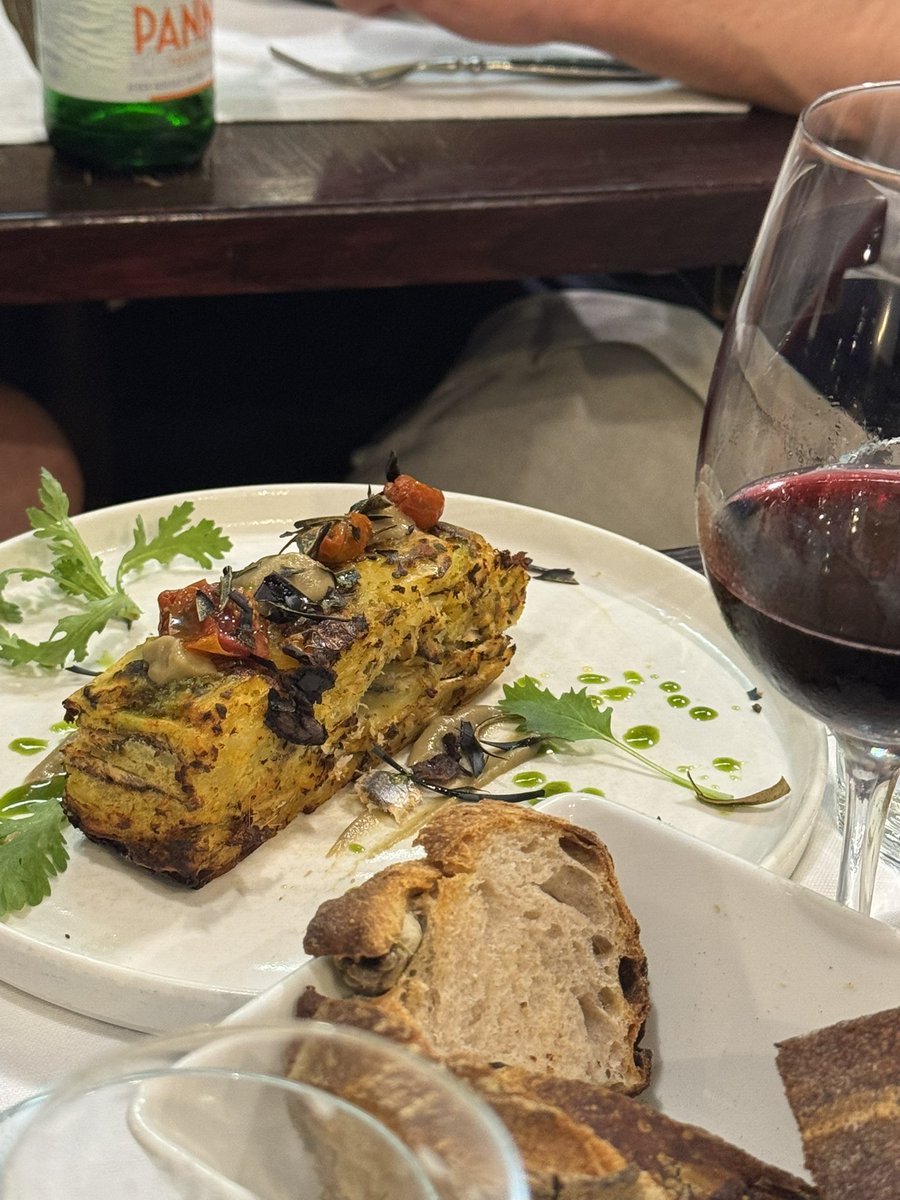 Annie B Spain tweet media