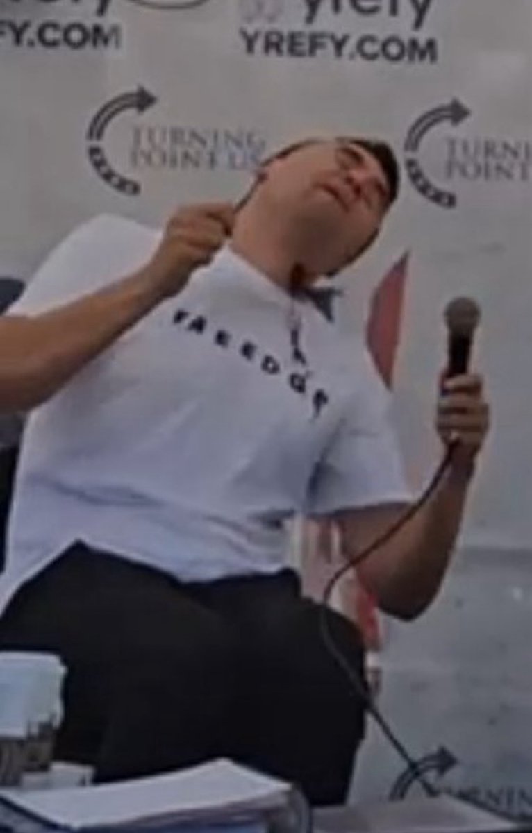 🚨ÚLTIMA HORA

Trump acaba de ordenar la pena de muerte para el asesino de Charlie Kirk.