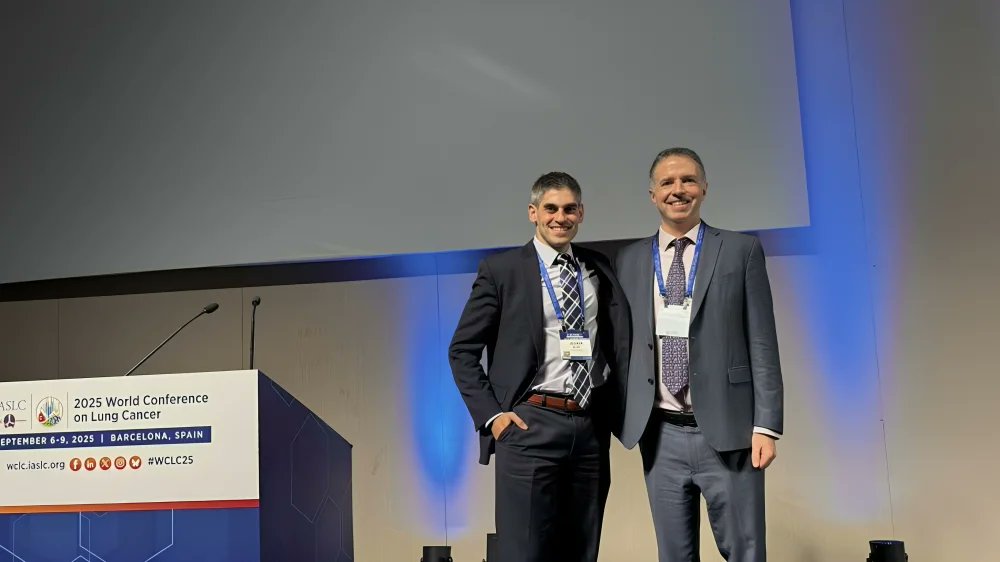 OncoDaily IO (@oncodailyio) on Twitter photo Joshua Reuss (<a href="/Joshua_Reuss/">Joshua Reuss</a>) Highlights Neoadjuvant Immunotherapy Trial for Mesothelioma in Nature Medicine - Patrick Forde (<a href="/FordePatrick/">Patrick Forde</a>)
oncodaily.com/insight/patric…
#Cancer #ImmuneOnc #IO #ImmunoOncology #Immunotherapy #MedEd #MedX #MedNews #Health #Medicine #OncoDaily #Oncology Joshua Reuss (<a href="/Joshua_Reuss/">Joshua Reuss</a>) Highlights Neoadjuvant Immunotherapy Trial for Mesothelioma in Nature Medicine - Patrick Forde (<a href="/FordePatrick/">Patrick Forde</a>)
oncodaily.com/insight/patric…
#Cancer #ImmuneOnc #IO #ImmunoOncology #Immunotherapy #MedEd #MedX #MedNews #Health #Medicine #OncoDaily #Oncology