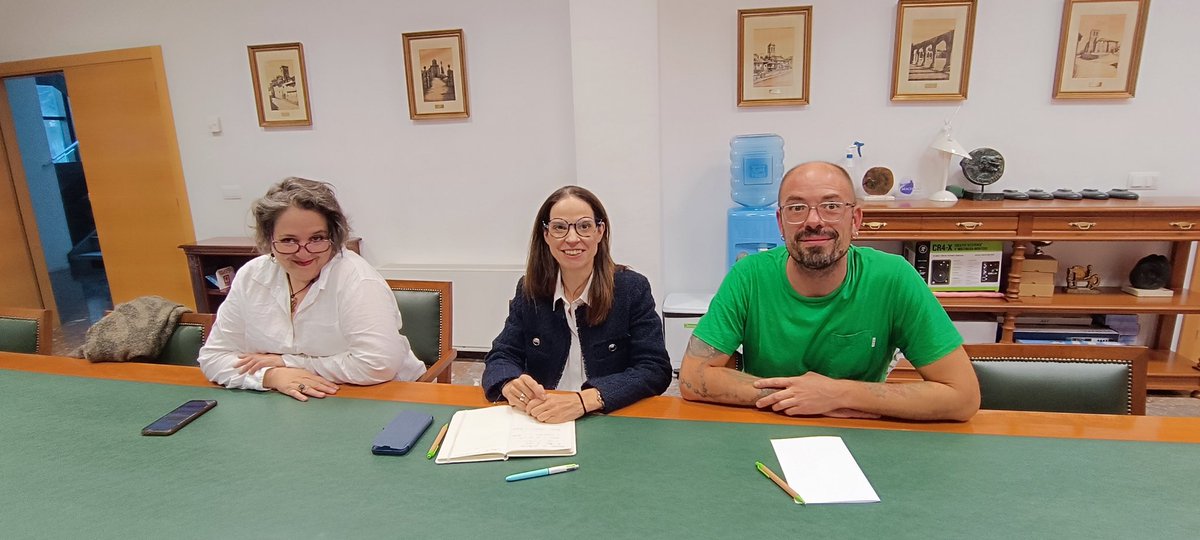 cortossoria's tweet photo. Gracias al jurado que ha participado en la elección del cartel imagen de #cortossoria25.

Daremos a conocer el ganador y finalistas, mañana día 11 de septiembre.

Qué nervios!!

@Ayto_Soria @cjuventudsoria 
#eligesoria #eligecorto #eligecine https://t.co/4It8bsSmMi
