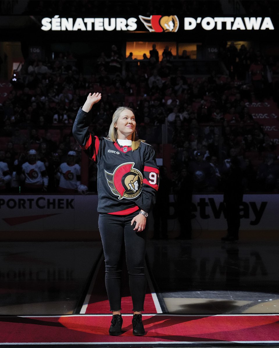Wishing a happy birthday to Ottawa's own <a href="/BrookeHenderson/">Brooke Henderson</a> 🥳

#GoSensGo