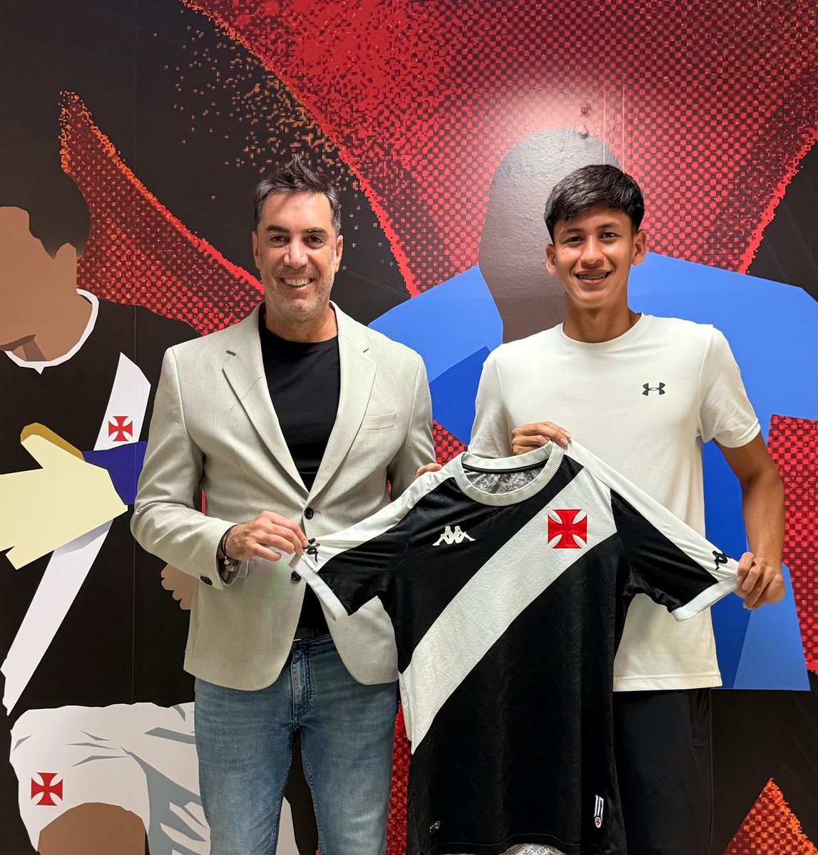 📄✍🏻 Brayan Grance, unos de los mejores proyectos 2007 en Paraguay, firma contrato con Vasco da Gama. 

👏🏻 ¡Felicitaciones Brayan por este nuevo paso en tu carrera!

#CAAStellar