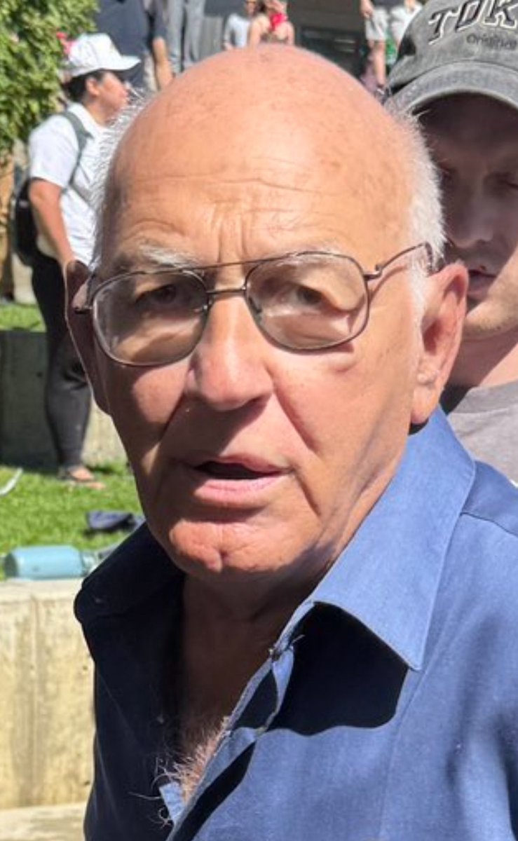 Frank Worthington tweet media