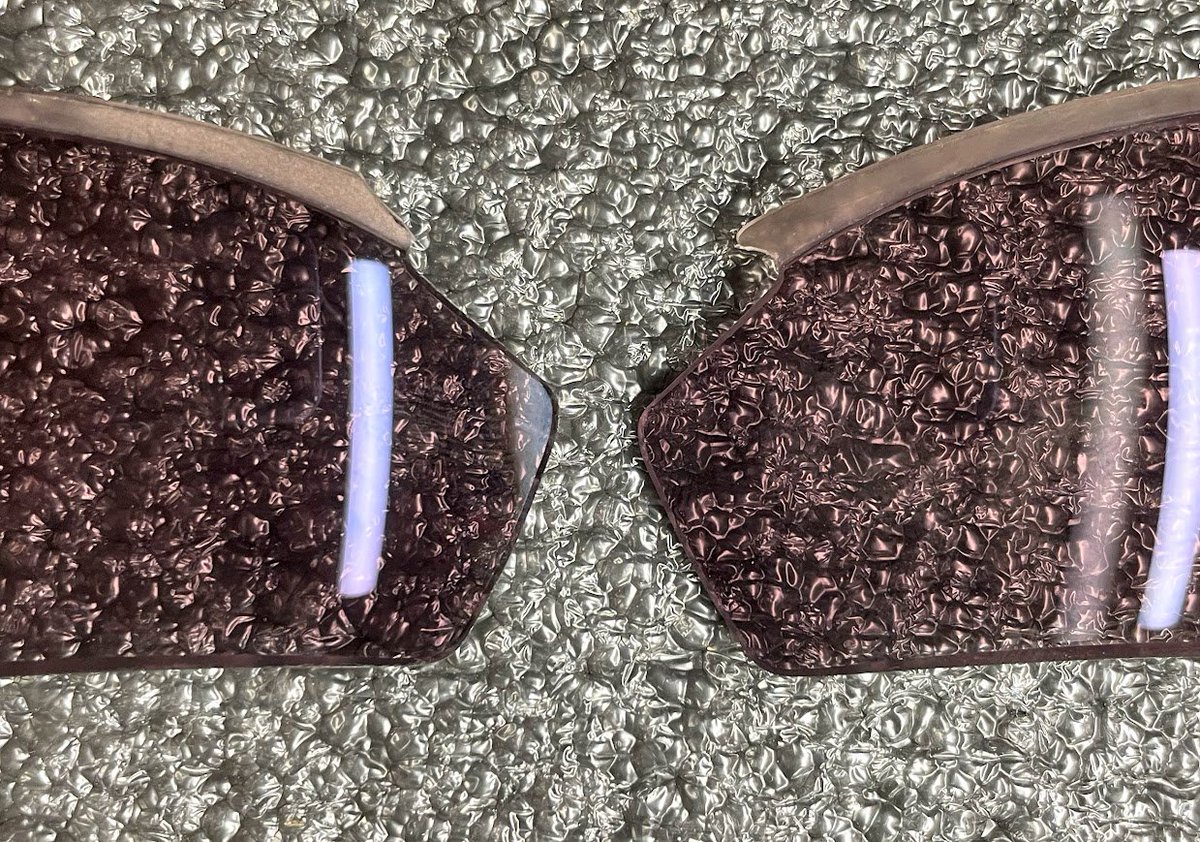 jrjelinek's tweet image. To chceš slušné sportovní brýle, tak jdeš do známé značky, za brýle s bifokálními skly z nerozbitného materiálu vyvinutého pro armádu - Trivexu vysázíš 16 tisíc, za měsíc u jedno skla praskne úchyt, a výrobce tě pošle do p..., že to záruka nekryje.👍😂
#protip #performerttr