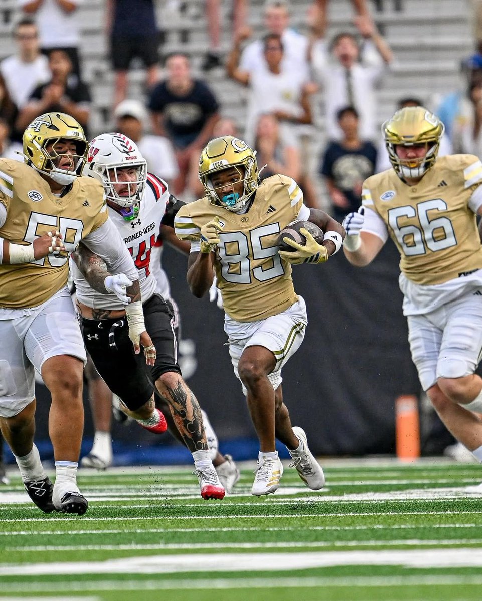 I will be in the flats this weekend🐝! <a href="/Buster_Faulkner/">Buster Faulkner</a> <a href="/CoachTMcKnight/">Trent McKnight</a> <a href="/coach_norv/">Norval McKenzie</a> <a href="/CoachBrentKeyGT/">Coach Brent Key</a>  <a href="/najehwilk/">Najeh Wilkins</a> <a href="/corypeoples/">Coach Peoples</a> <a href="/Coach_Davis22/">Coach Davis</a> <a href="/ChadSimmons_/">ChadSimmons</a> <a href="/SWiltfong_/">Steve Wiltfong</a> <a href="/RustyMansell_/">Rusty Mansell</a>