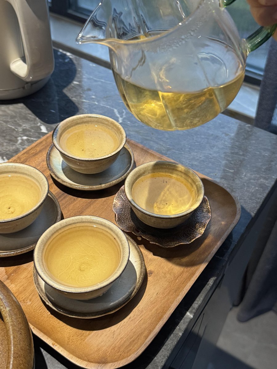 Every ‍time ​you ᱸmake  tea, ​it ​is  the beginning ​of ᱸa story. ᱸWe soaked  each ᱸother's  stories, and  the ​tea ᱸsoup  was ᠎slowly ‍filled ​with  laughter.