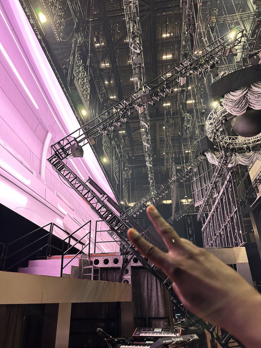 DjAktive's tweet photo. First show tonight back with @JanetJackson Residency @ResortWorldLV https://t.co/FbDlSeOIbH