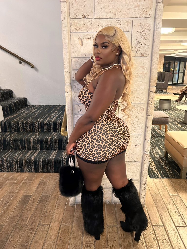 sooo_HERR93's tweet image. One of these for sure. I can’t decide 🥰😌