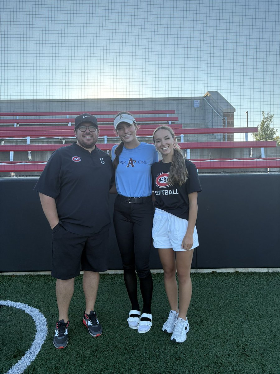 RubyDanielson23's tweet image. Thank you to the St.Cloud State coaching staff and team for an amazing visit. I loved seeing the school, touring the facilities, and scrimmaging with the team. It was a great day with the Huskies! 

@SCSUHUSKIES_SB
@mitchrob13 

@mnvortexandas