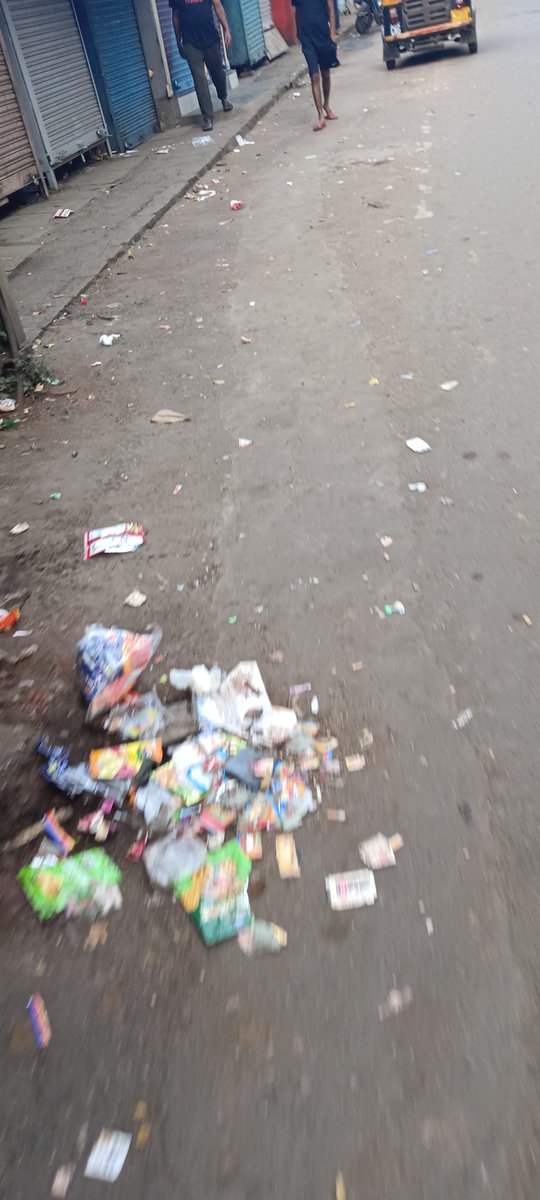 Falcon1Watch's tweet image. वडारवाडी रस्ता आज स्वच्छ केला नाही.
ज्ञानेश्वर महाराज पादुका चौक पासून, 
डेक्कन, पुणे.

@PMCPune 
@SwachhBharatGov 

#CleanPune #swachh