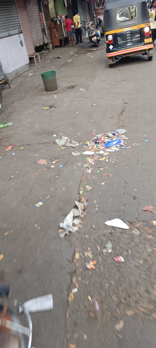 Falcon1Watch's tweet image. वडारवाडी रस्ता आज स्वच्छ केला नाही.
ज्ञानेश्वर महाराज पादुका चौक पासून, 
डेक्कन, पुणे.

@PMCPune 
@SwachhBharatGov 

#CleanPune #swachh