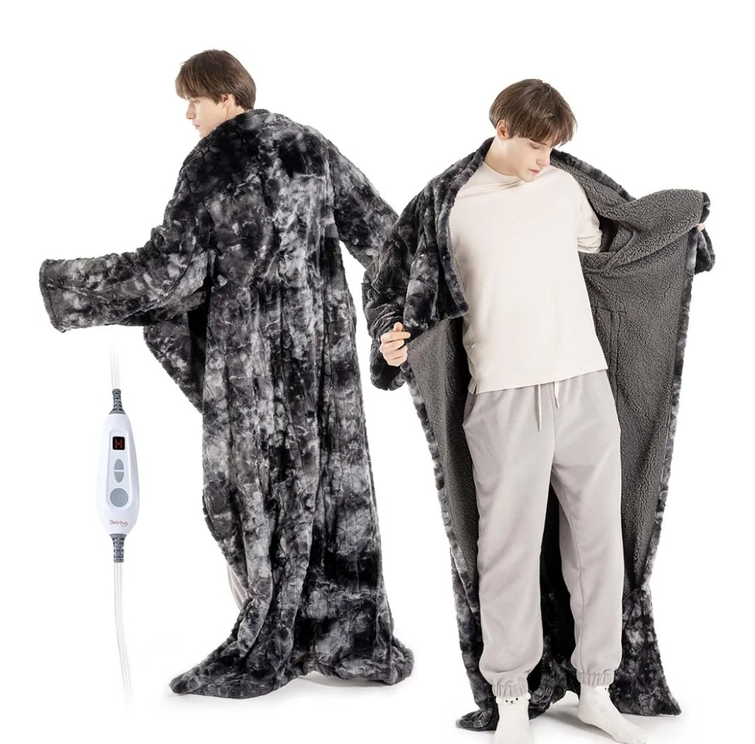 #WhenISnuggleOnTheCouch i dress for the occasion