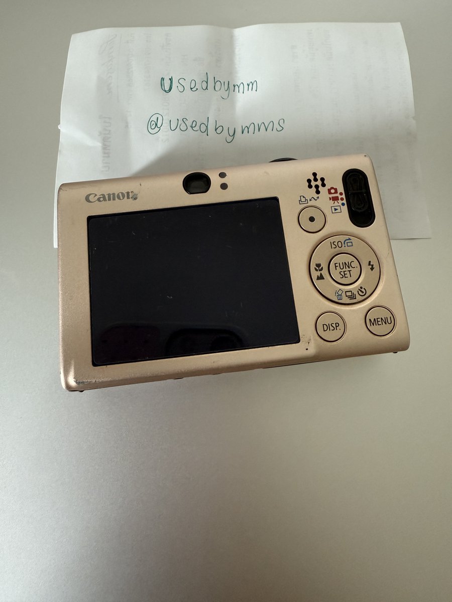 usedbymms's tweet photo. Canon ixus 80 is (rare) gold🤍
รุ่นเดียวกับที่ ลิซ่า ใช้ใน mv

กล้องทำงานเต็มระบบ
ราคา 4750 รวมส่งลดได้ค่า🩷

อุปกรณ์: กล้อง แบต เมม
ตำหนิ 
-รอยการใช้งาน
-จอด้านขวาเหลืองเล็กน้อย ดูไม่ค่อยออก
(ไม่มีผลต่อรูปและการใช้งาน)

#กล้องดิจิตอล #กล้องดิจิตอลมือสอง #กล้องดิจิตอลคอมแพค https://t.co/8ojSUGEKAj