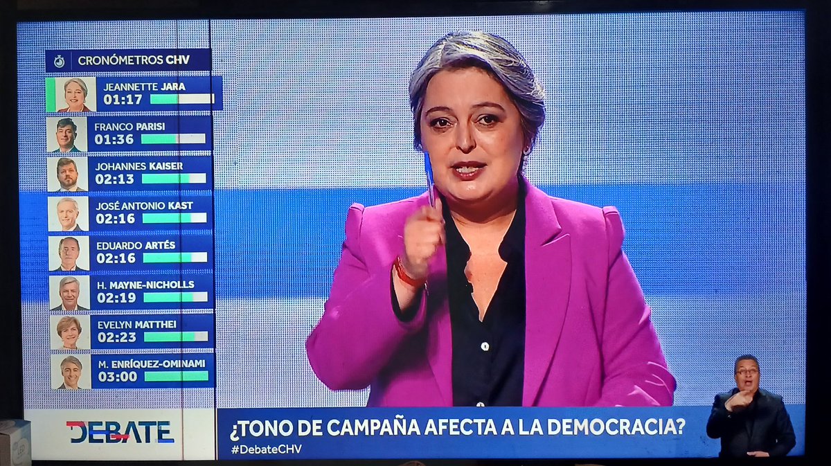 JoseManuelCI's tweet photo. "Eso es lo bueno de los espacios en vivo, que los bots no pueden intervenir con sus mentiras" 

Siempre nuestra candidata de frente y sin mentiras, con propuestas y sin necesidad de tener que engañar con bots.
#JaraPresidenta 
 @jeannette_jara https://t.co/B4kbtIMSet