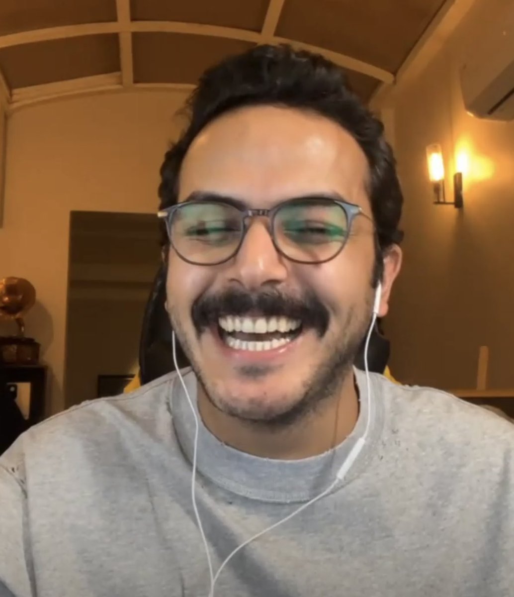 عسى السعد يغشاه والفرح درب تضمه خطاويه🤍
#سلطان_بن_نايف