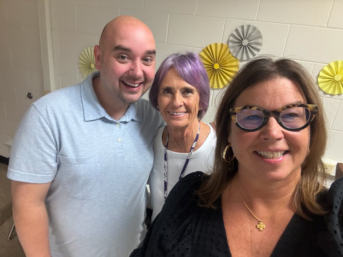 Started the 1st of a series of PD sessions with Alice Oakley from <a href="/LearnwithERG/">ERG</a> - approaching the analysis of student work through a more intentional lens! <a href="/CMSCardsWSFCS/">Clemmons MS</a> <a href="/wsfcs/">WS/FC Schools</a>