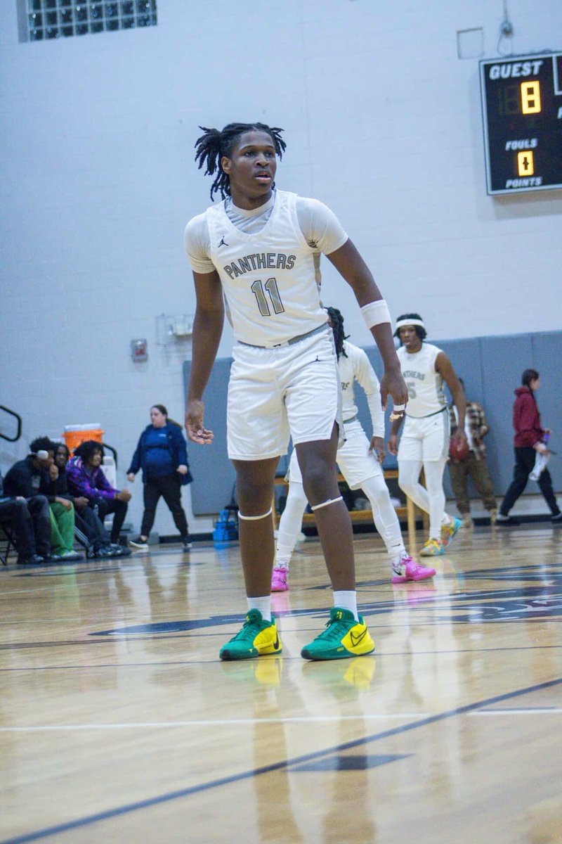 JustBelieve1__'s tweet image. Believe Prep 27 Guard 
Donovan Yancey is starting to pick up college interest and it’s easy to see why.
Poised. Skilled. Can flat-out score it at all three levels.
Keep an eye on this one. 📈🔥 #RecruitToWatch #ClassOf2026
@Phenom_Hoops  @VerbalCommits
@scoutsfocus