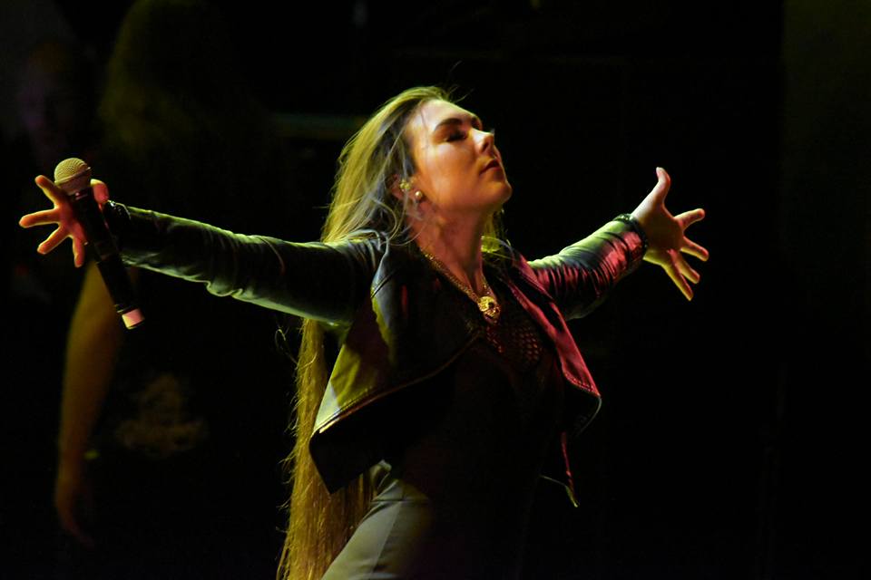 Elize Ryd #ElizeRyd 🎤♥️ @elizeryd @amarantheofficial
Band : Amaranthe