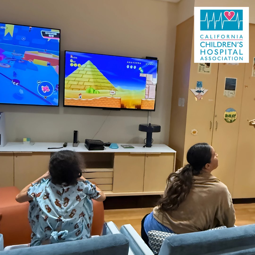 CCHAssociation's tweet image. 🎮💄 Spotlight on member hospital @ChildrensLA &amp;amp; their newly renovated Teen Lounge!

This vibrant space features cozy lounge chairs, gaming shelves, glam stations, &amp;amp; more.

Creating space for teens to connect, create, &amp;amp; just be kids.

#CCHA #CHLA #TeenLounge #HealingWithJoy