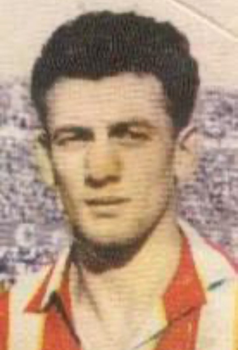 eduardboada's tweet image. “Tinc un bon record de quan el camp del Gimnàstic era a l’avinguda de Catalunya. Suposo que per la proximitat al camp vam llogar el pis de dalt de tot de #CasaBoada al futbolista hongarès Péter Ilku (1936-2005).”#HistòriesdeCasaBoada  @diaridtarragona
diaridetarragona.com/tarragona/1448…