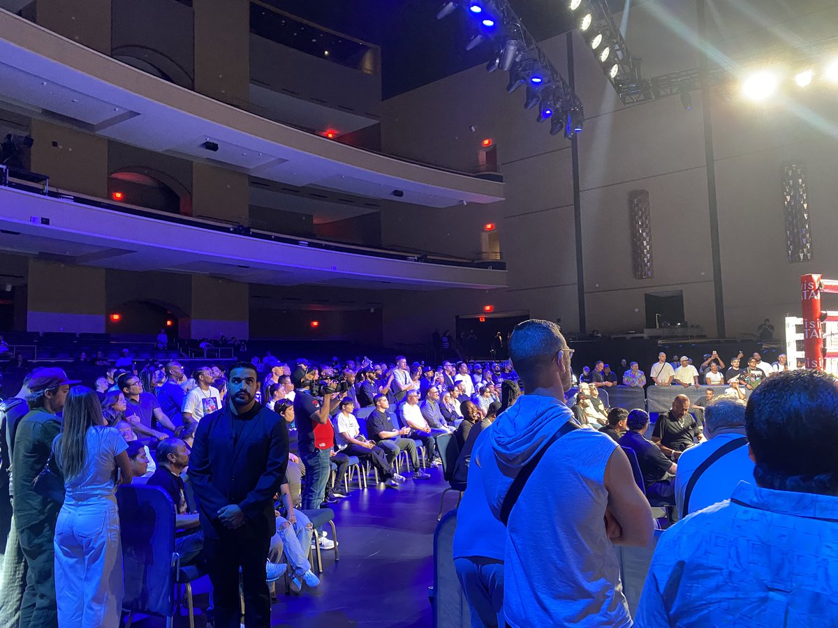 So, this is what was meant when Turki Alalshikh said the #CaneloCrawford undercard would take place across several days: first fights of the week are under way, Wednesday afternoon, at the BleauLive Theatre in Fontainebleau hotel.