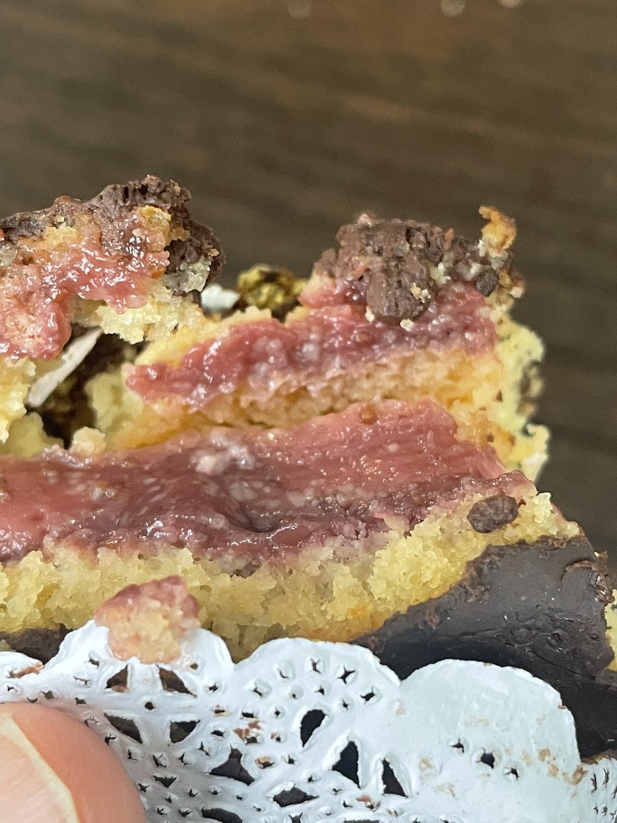 le_arture's tweet photo. @coprisjal cómo puedo reportar a un lugar que me vendió un producto en mal estado para que lo revisen? Su página no dice como. Bowlito healthy snacks se llama https://t.co/qo42Qzj88M