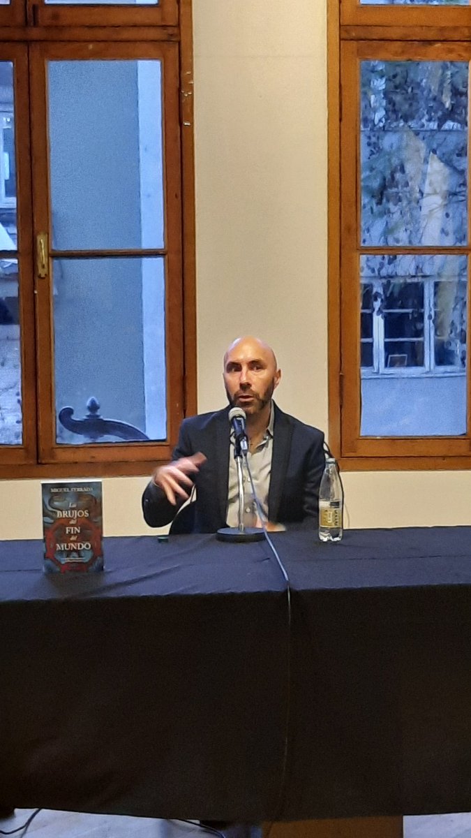 Carlos Reyes G. tweet media