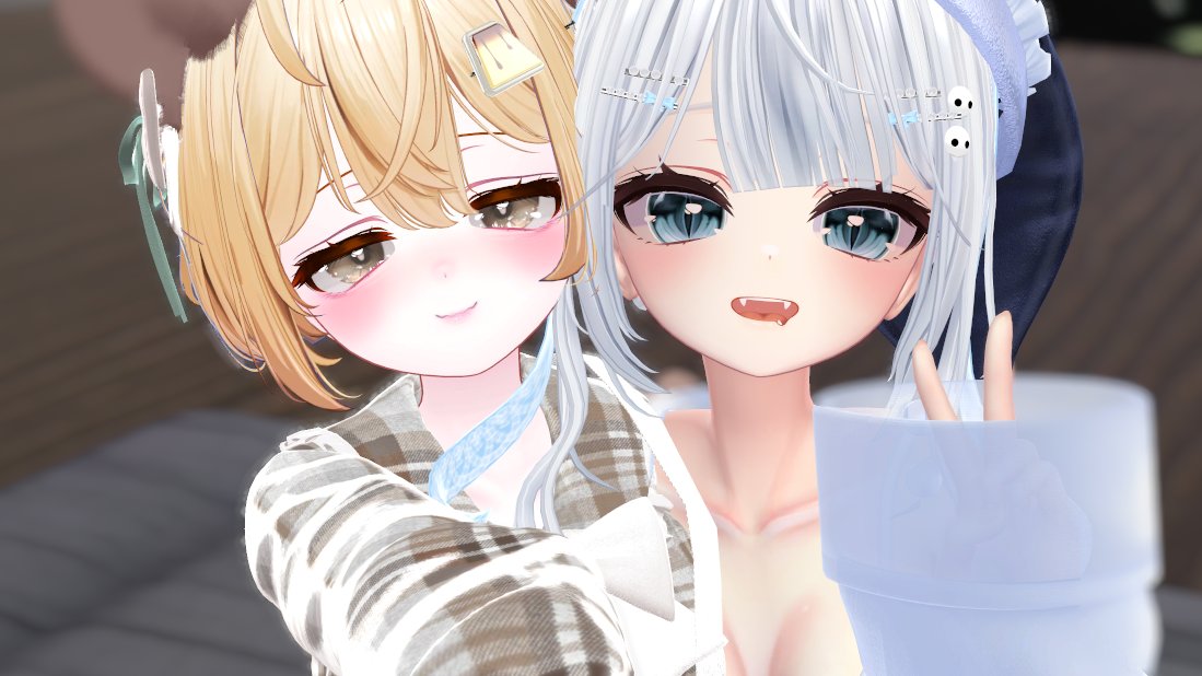 おはようございます。これは昨日撮ったドーちゃんとのツーショです☺️