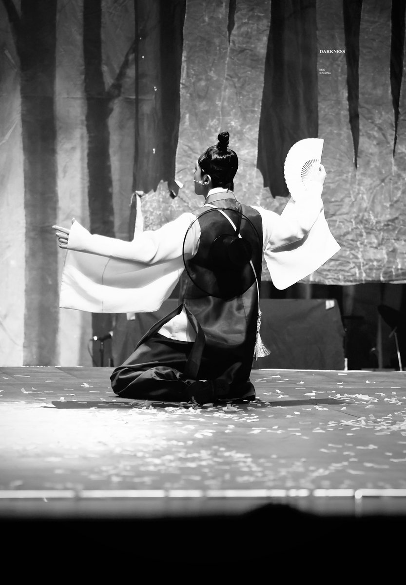 250221.

                  일기쓰는남자📝

-

♪
#인성 #정인성 #INSEONG
#KNK #크나큰 #인성짱짱
<a href="/KNKOfficial220/">크나큰(KNK)</a>