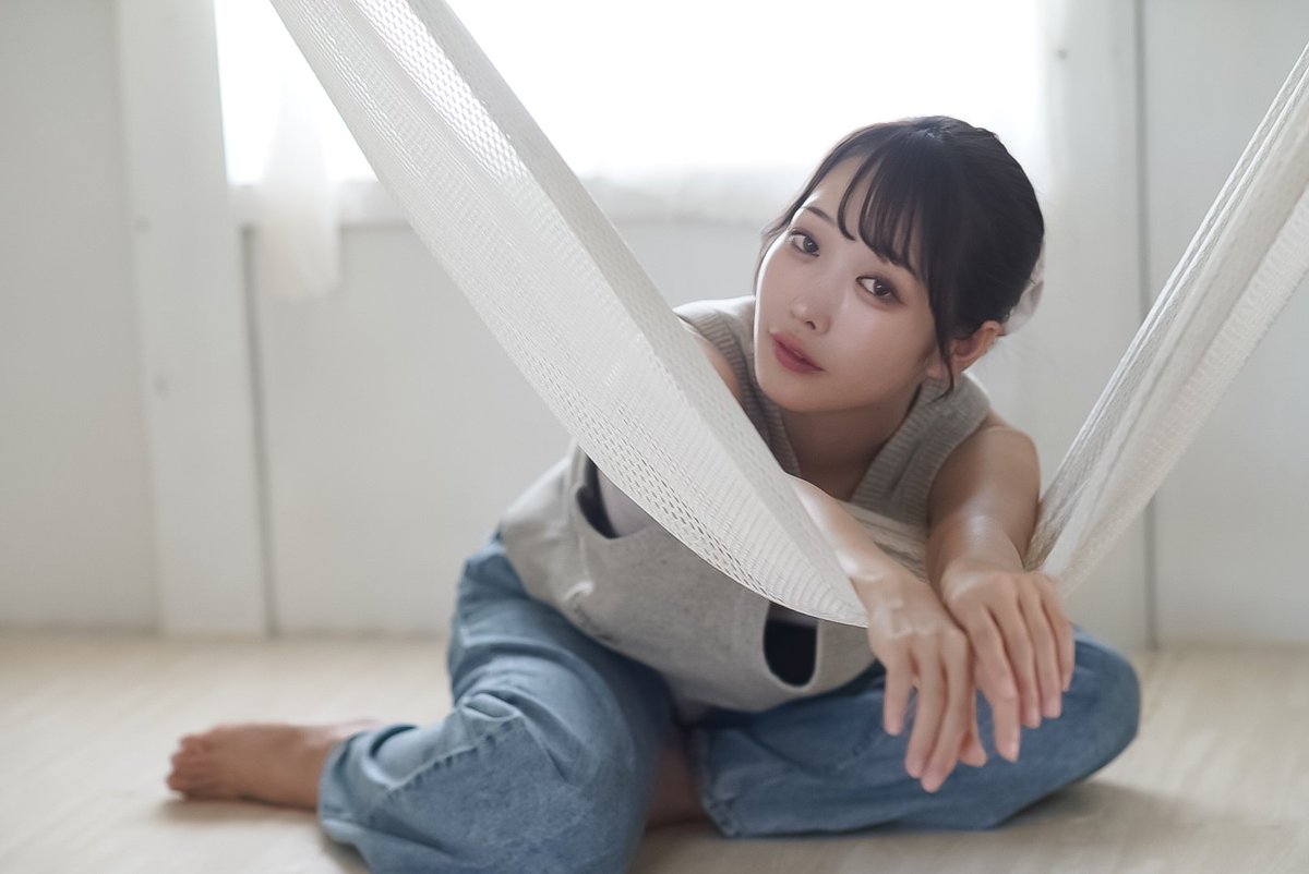 ISHIOO1's tweet image. 『もたれる。』

#mer撮影会 
#ゲストハウス