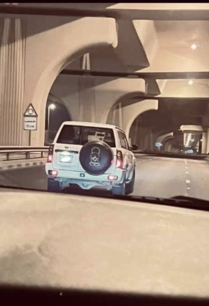 N_June91's tweet image. ذُلَّ من لاسيفَ له 🇵🇸

هُنا الكويت.