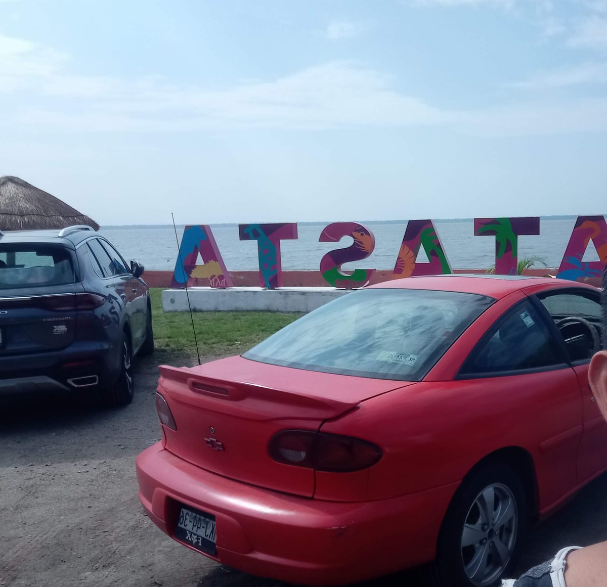 #ServicioSocial
Esta mañana fue robado un auto #Cavalier rojo año 2000
Con número de placas MKJ4436 del Estado de #México 
En Calle San Luis Potosí de la unidad habitacional #SNTE
Si lo ves repórtalo 

<a href="/SSPGobPue/">Secretaría de Seguridad Pública</a> 
<a href="/SSC_Pue/">SSC Puebla</a> 
<a href="/FiscaliaPuebla/">FGE Puebla</a> 

#VisiónMetrópoli
