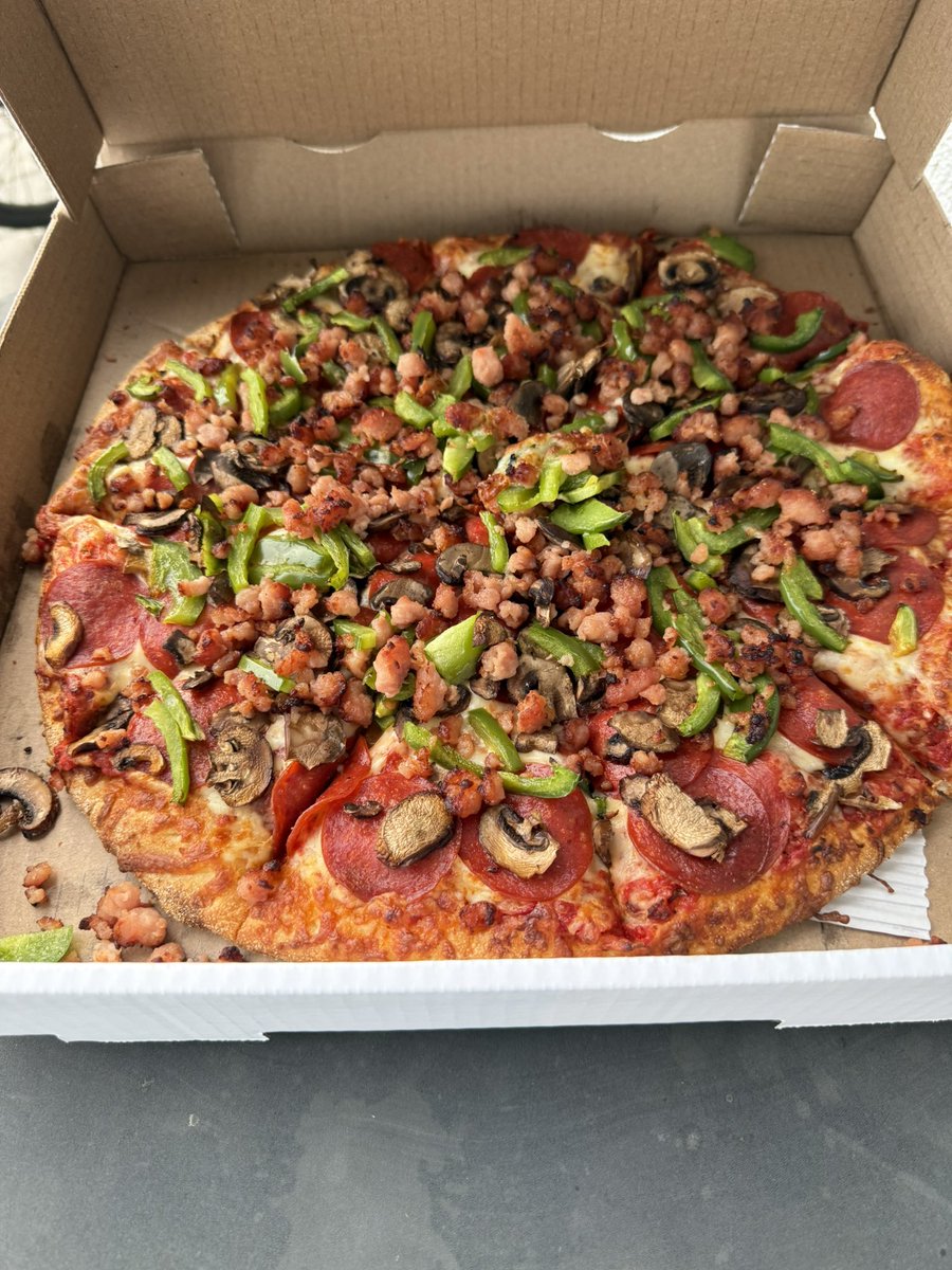 Visiting <a href="/cityofguelph/">City of Guelph</a> for the first time to visit Liam <a href="/uofg/">University of Guelph</a> . Downtown is clean,vibrant &amp; beautiful. Unmatched bike lanes , friendly peeps . World class beer &amp; Montreal quality pizza <a href="/PizzaExpress/">PizzaExpress</a> . You definitely have your shit together <a href="/CamGuthrie/">Mayor Cam Guthrie</a> #Guelphie