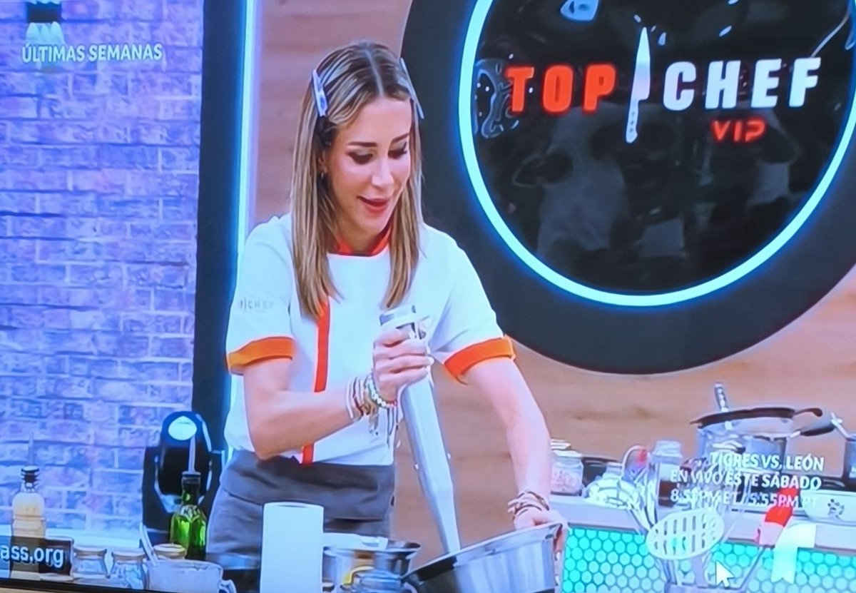 Mariajo55198678's tweet photo. La buena cara que tiene, lo que está preparando la Cris.
#TeamPorta🧑‍🍳🍋🤍.
#TopChefVp4. https://t.co/nSEqQ14xI2
