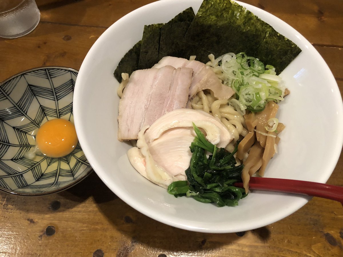 waiga_masurao's tweet image. 三鷹　油そば
警察の人オススメだけあってかなりクオリティ高かったです😋
@masuyome1229 
#三度目の挑戦
#保健所
#徳ちゃんイチオシ