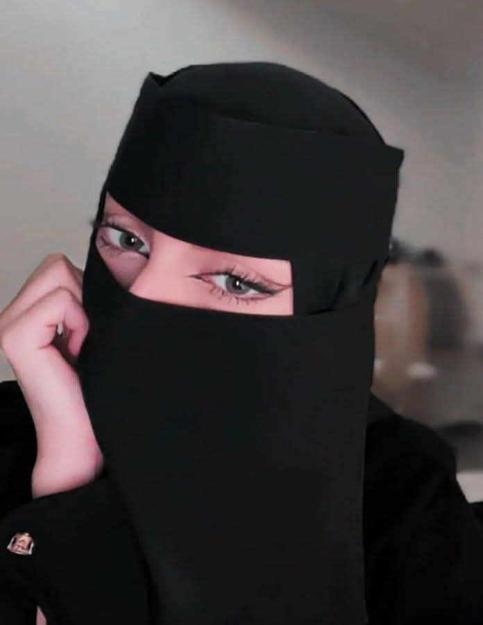 لماذا يميل الرجال الى النساء الاكبر سنا 🤔
#صباح_السعاده ✨🤍