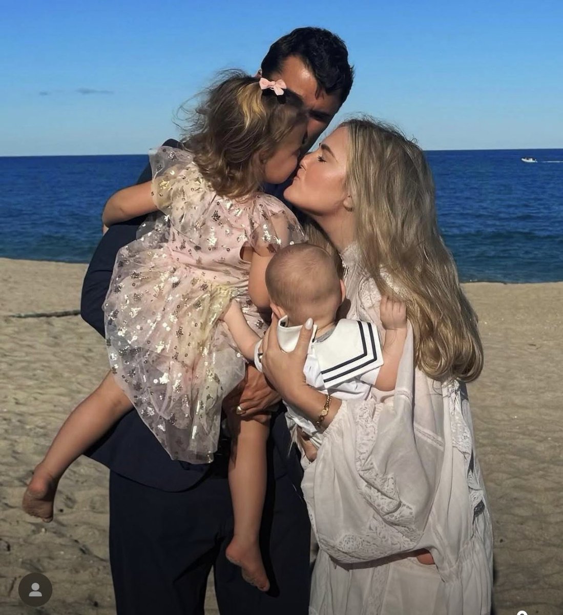 Charlie Kirk has died, he was murdered. 31 years old. We can’t be okay with someone dying because they have a different view. This is so sad. Horrible what this country intolerant people is doing without strong consequences. We have lost humanity. Prayers for his wife and kids.