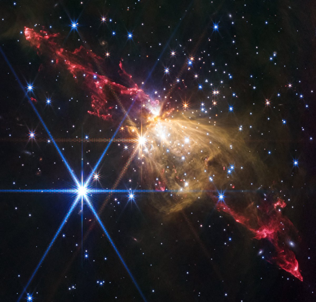 astro_jaz's tweet photo. oh btw a new jwst image dropped today and it’s absolutely breathtaking https://t.co/z3s9MkUfkz