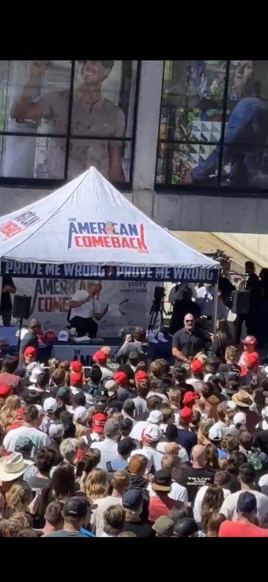 Propaganda & co tweet media