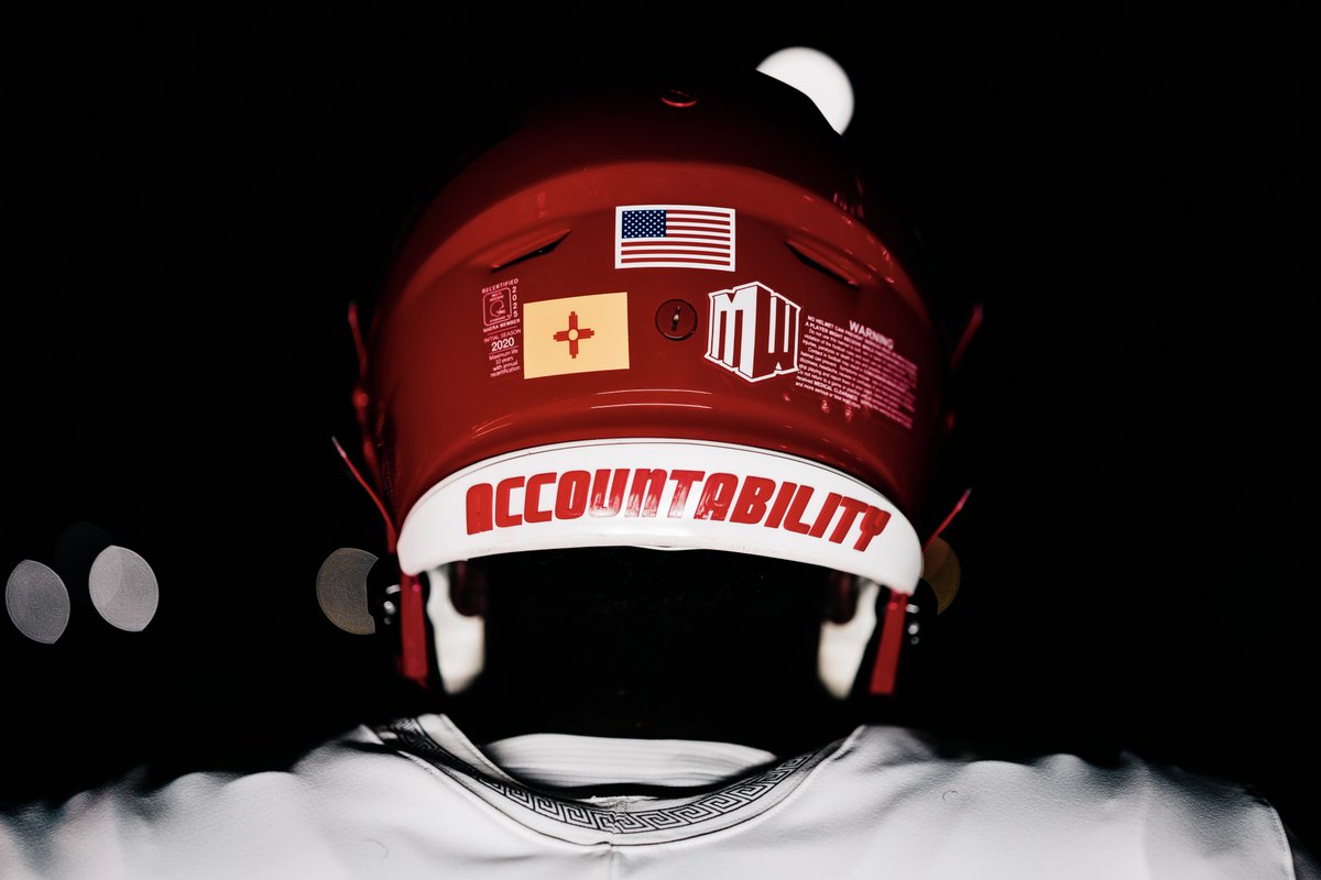 UNMLoboFB's tweet image. Cherry Lids for The Road 🍒⚪️🍒

#GoLobos | 🐺⬆️