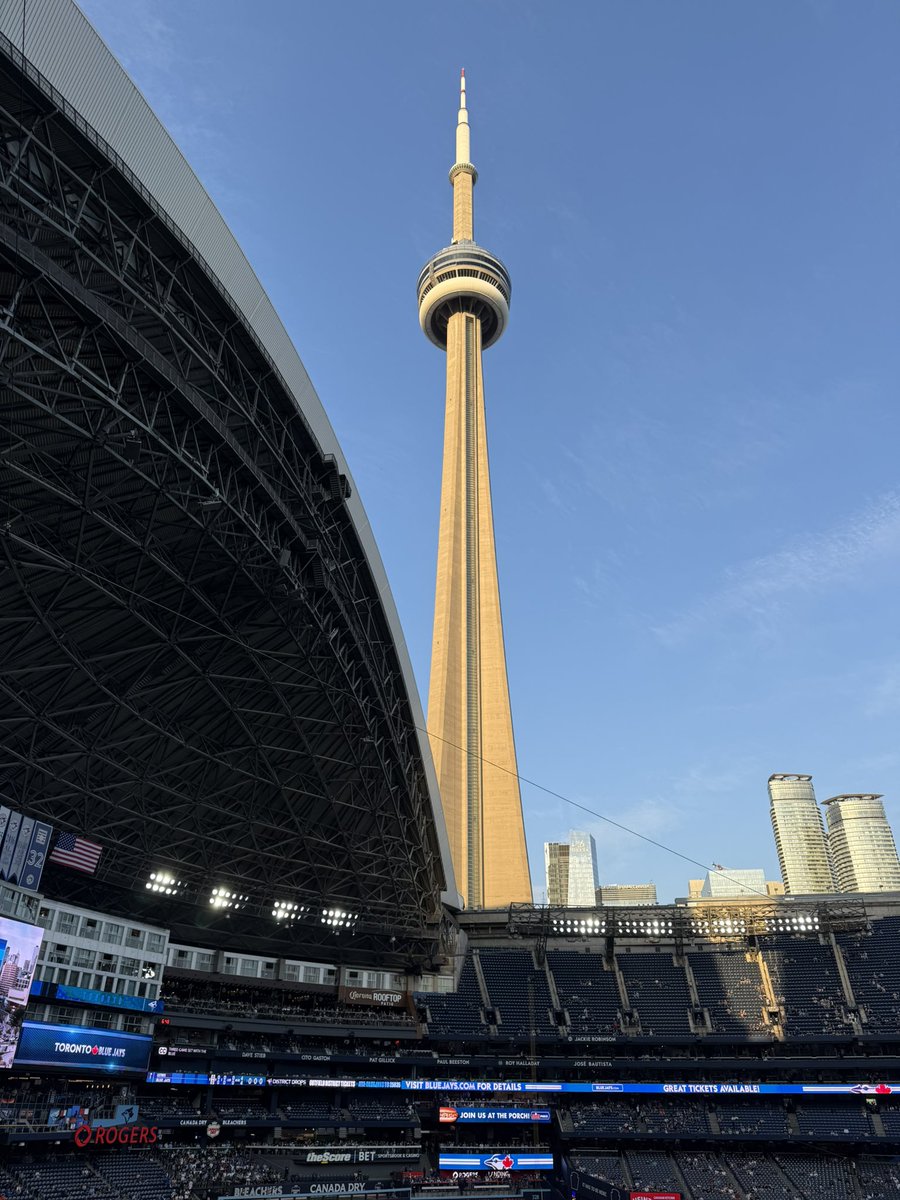 Beautiful night for Baseball.