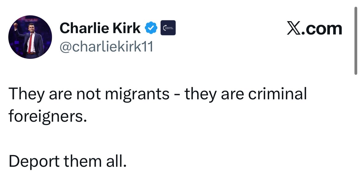 ortegalud's tweet photo. Padre, hasta aquí lo acompaño. Charlie no merecía la muerte de esa manera, pero decir que esa persona era un ser de Dios cuando emitía comentarios tan fascistas y racistas contra los hispanos, es vergonzoso. 

Si Charlie hubiera conocido de tu existencia en los Estados Unidos, te hubiera deportado.