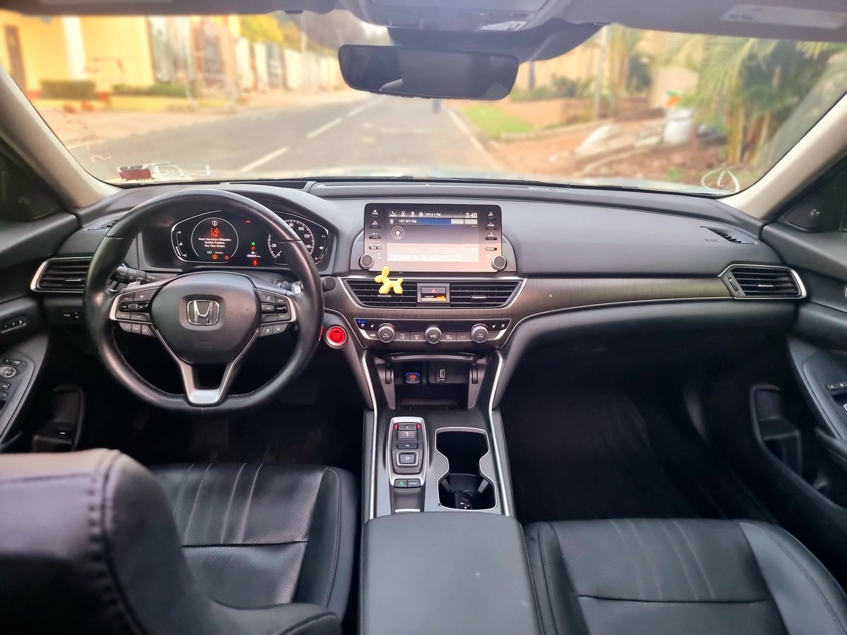 AureMotors's tweet photo. 2019 Honda Accord Touring – Top-Spec
Luxury. Innovation. Efficiency.
2.0L Turbo | 10-Speed Auto | 252 hp | HUD | Sunroof
Leather seats | Heated &amp; Ventilated | Apple CarPlay | Navigation
Mint condition | Foreign used | Fully loaded
📍 Accra | 📞 +233 20 780 5654
Available now. https://t.co/MmggpaWGTW