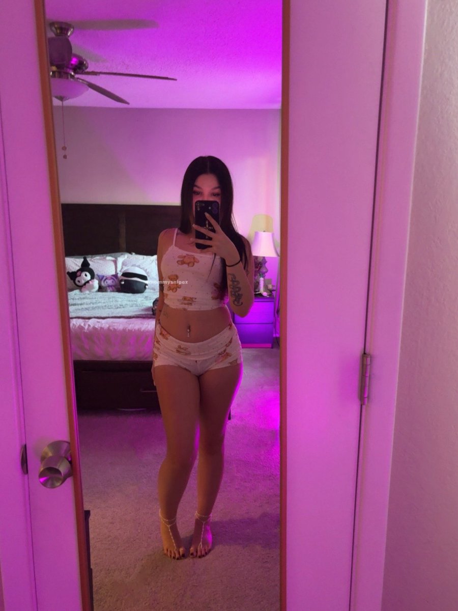 mommy tweet media
