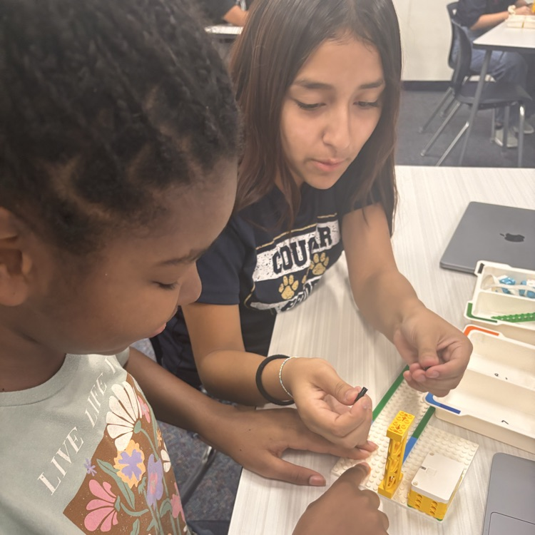 🔬 Our students put their creativity and problem-solving skills to the test in science class this week by designing &amp; building Lego machines! 

We love seeing their teamwork, innovation, and excitement as they bring science to life — one Lego brick at a time! 👏