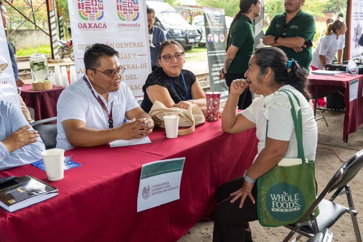 En el marco de la campaña “Septiembre, Mes del Testamento”, nos sumamos a las jornadas de Diálogos Vecinales, programa del Municipio de Oaxaca de Juárez, un espacio donde se escuchan las inquietudes y propuestas de las y los vecinos de colonias y agencias de la capital.
