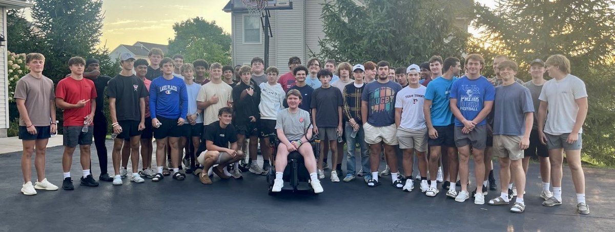 Orchard Park Quakers Football (@opquakersfb) on Twitter photo Thank you Danna & Hassett families!  Our loving & supportive football family does it again with an incredible week #2 team dinner! #ROAD25 #OPNE Thank you Danna & Hassett families!  Our loving & supportive football family does it again with an incredible week #2 team dinner! #ROAD25 #OPNE