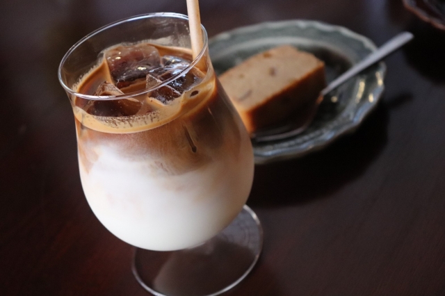 おはようございます！

最近気が付くと『 木曜日 』な気がします👀
同じような方いませんか？

今日は公衆電話の日
テクノロジーの進化を感じる記念日ですね

現状維持ではなく、日々アップデート✨
「たんぱく質の日」でもあるので、疲れ気味な体もケアしながら頑張りましょう！💪

#SES営業 #SES協業