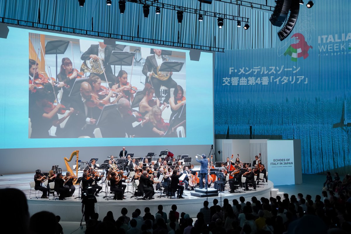 ItalyExpo2025's tweet photo. 🎶La Filarmonica del Comunale di Modena incanta #Expo2025 #Osaka
🎻Da Gioachino Rossini a Giuseppe Verdi, passando per Pietro Mascagni e Felix Mendelssohn, un concerto straordinario alla Shining Hat, parte del programma della #Nationalweek del #PadiglioneItalia, ha aperto una tre giorni di concerti in Giappone
🔗@Agenzia_Ansa👇
https://t.co/190Y7JhSH4
🇮🇹 #イタリア館 #大阪 #万博2025